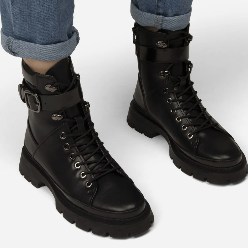 TOMEI WOMEN'S VEGAN COMBAT BOOTS - like new